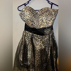 Formal Strapless Leopard Mid Length Dress